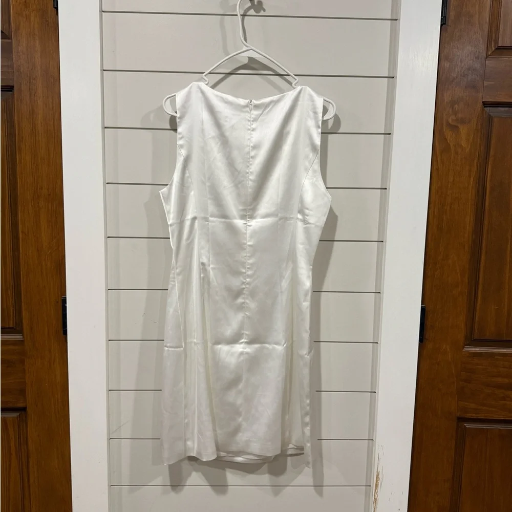 RIHOAS  White Bow Sheath Dress with Slit - Picture 6 of 9